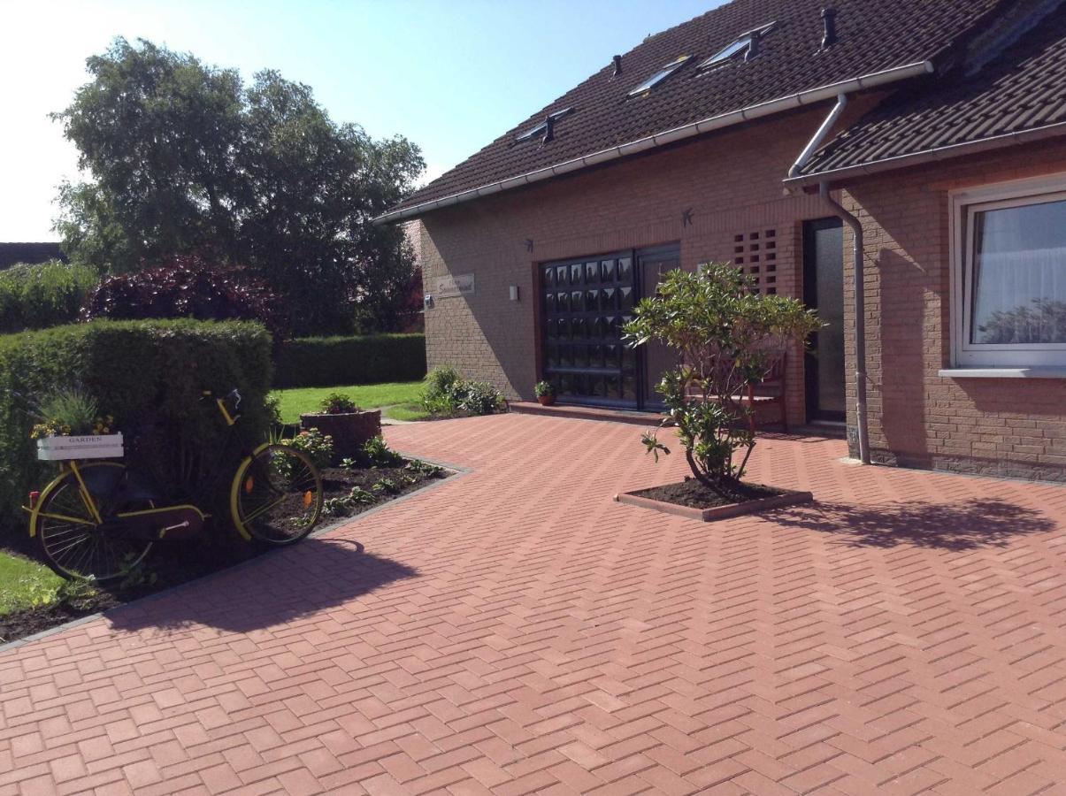Ferienwohnungen Haus Sommerwind, 45075 Jemgum Exterior photo